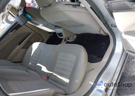 2019 Ford Fusion Hybrid Se z USA, uszkodzony, nr VIN 3FA6P0LU4KR207553